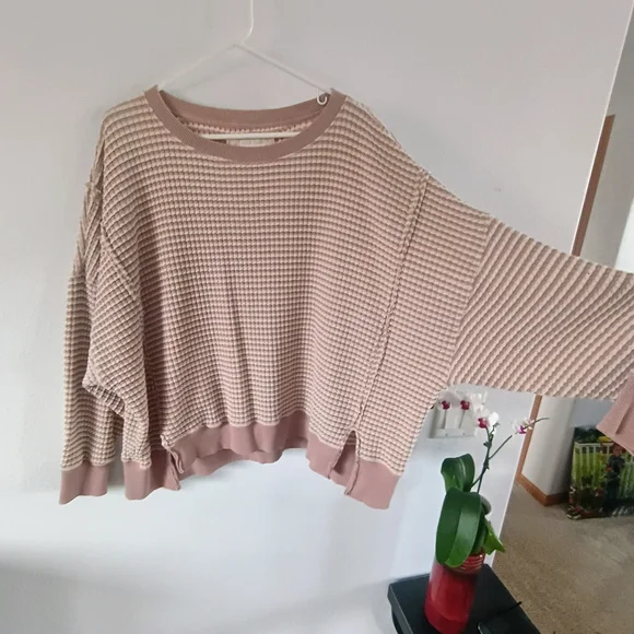 American Eagle Waffle Knit Sweater L Oversized Blush Cozy Casual Top - Picture 3 of 9